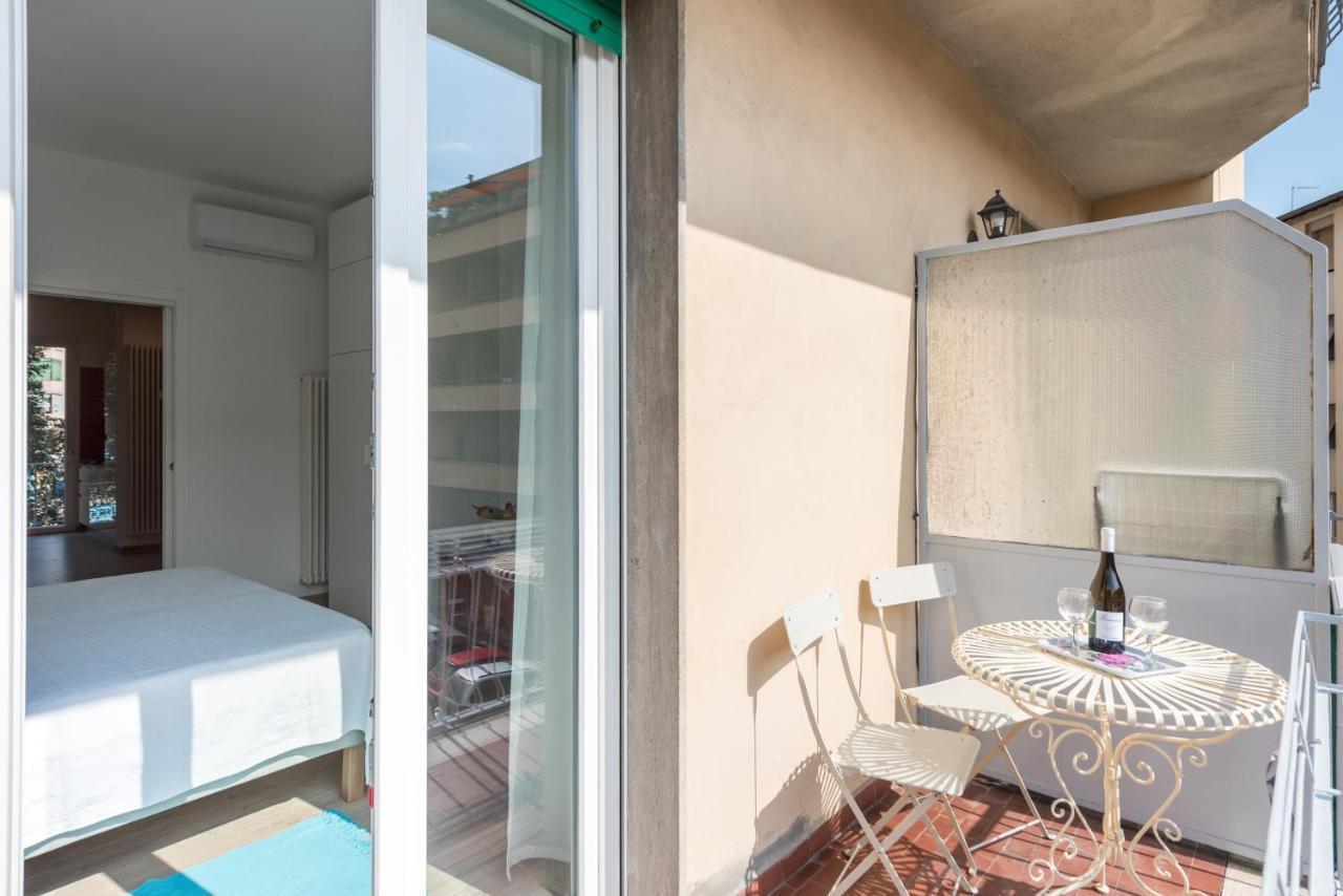 Cool Flat Alberti Lift, Terraces, Free Parking Firenze Bagian luar foto