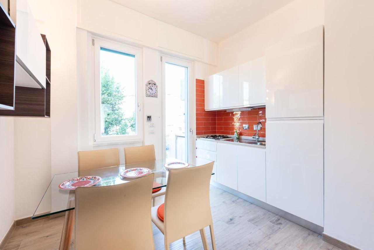 Cool Flat Alberti Lift, Terraces, Free Parking Firenze Bagian luar foto
